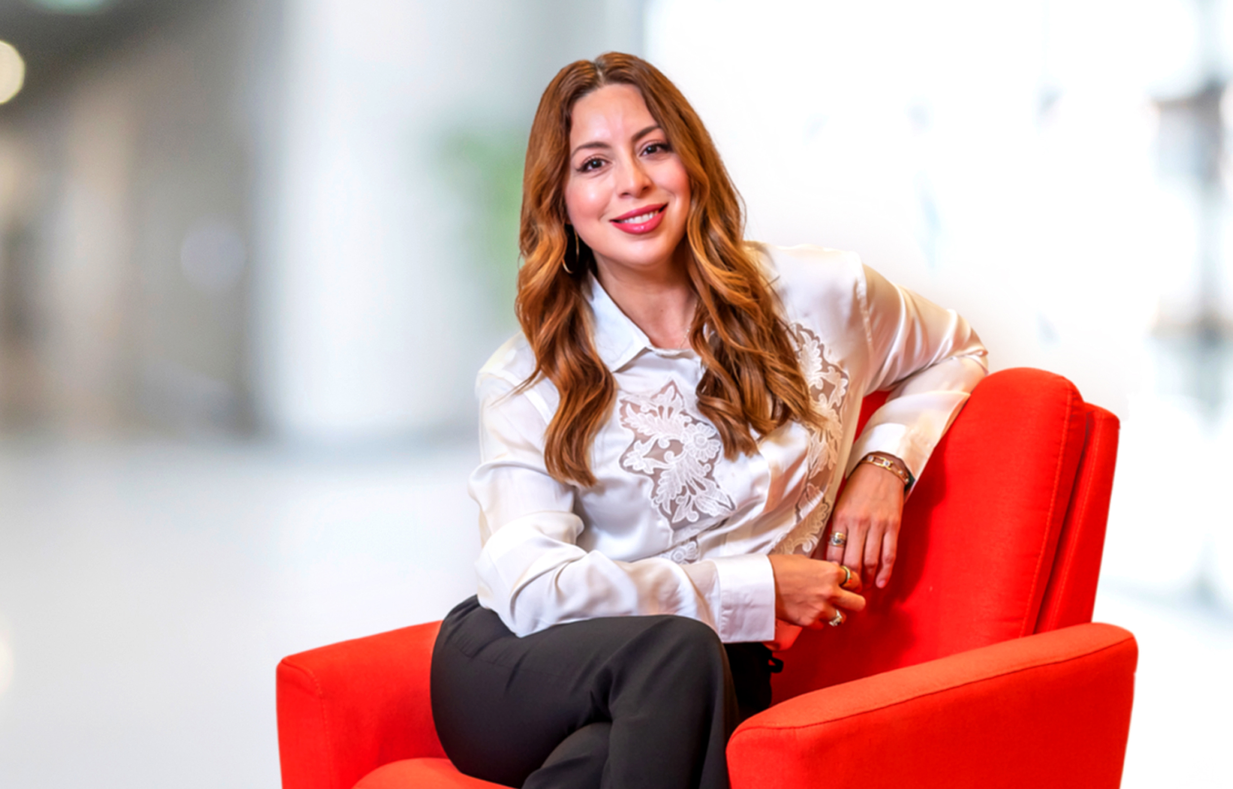 Sandra_Cisneros_Photo_Page_large